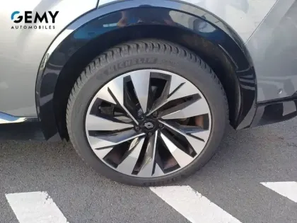 Photo 10 Renault Rafale  E-Tech full hybrid 200