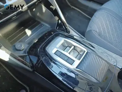 Photo 29 Peugeot 208  Hybrid 110 e-DCS6