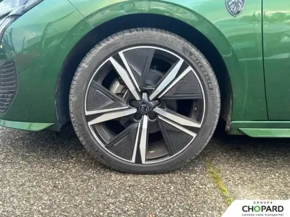 Photo 20 Peugeot 308  PureTech 130ch S&S EAT8