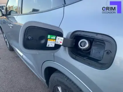 Photo 24 Ford Kuga  2.5 Duratec 190 ch FlexiFuel FHEV E85 Powershift