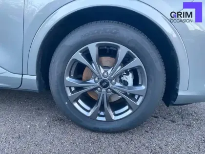 Photo 15 Ford Kuga  2.5 Duratec 190 ch FlexiFuel FHEV E85 Powershift