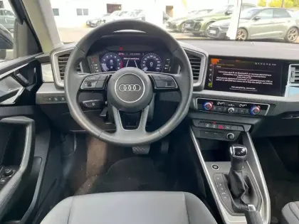 Photo 39 Audi A1  Sportback 30 TFSI 116 ch S tronic 7