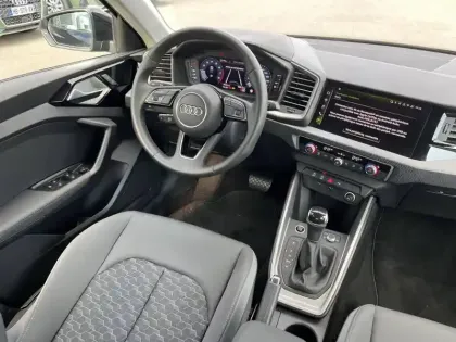 Photo 38 Audi A1  Sportback 30 TFSI 116 ch S tronic 7