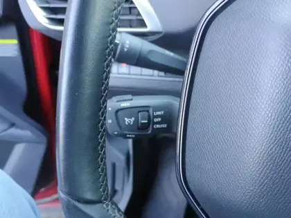 Photo 16 Peugeot 3008  PureTech 130ch S&S BVM6 Allure Pack