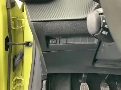 Photo 16 Peugeot 208  PureTech 100 S&S BVM6 Active