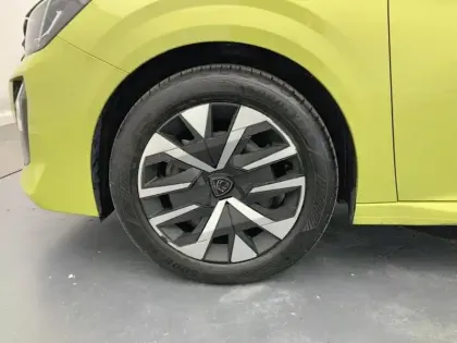 Photo 14 Peugeot 208  PureTech 100 S&S BVM6 Active