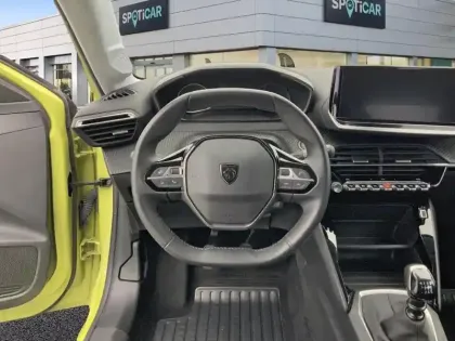 Photo 11 Peugeot 208  PureTech 100 S&S BVM6 Active