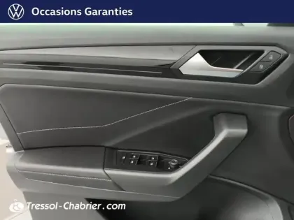 Photo 19 Volkswagen T-roc  1.5 TSI EVO 150 Start/Stop DSG7 R-Line