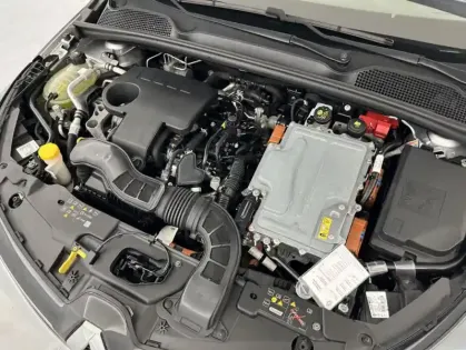 Photo 51 Renault Clio 1.6 E-Tech 140ch Zen