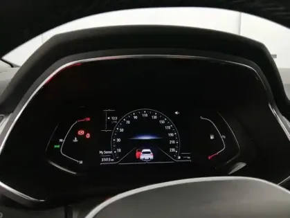 Photo 19 Renault Captur TCe 140 - 21 Intens