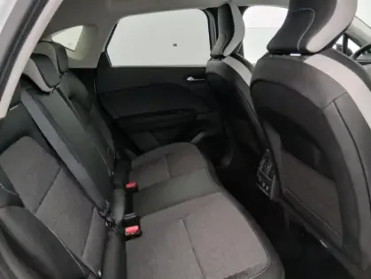 Photo 14 Renault Captur TCe 140 - 21 Intens