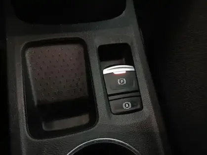 Photo 24 Renault Captur TCe 140 - 21 Intens