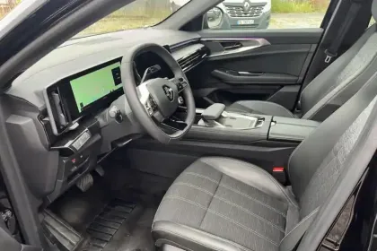 Photo 9 Renault Austral E-Tech hybrid 200 Techno