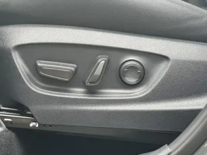 Photo 12 Toyota C-HR Gén. II Ph1 Collection 5