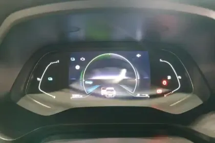 Photo 8 Renault Captur E-Tech 145 - 21 Business