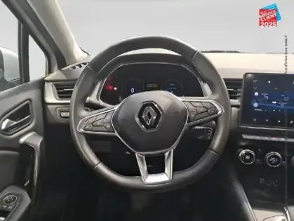 Photo 11 Renault Captur  1.6 E-Tech hybride rechargeable 160ch Intens -21 GPS Camera