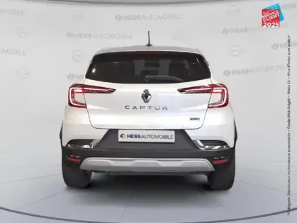 Photo 6 Renault Captur  1.6 E-Tech hybride rechargeable 160ch Intens -21 GPS Camera