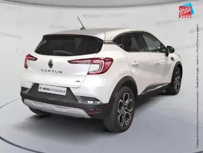Photo 5 Renault Captur  1.6 E-Tech hybride rechargeable 160ch Intens -21 GPS Camera