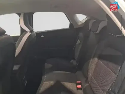 Photo 10 Renault Captur  1.6 E-Tech hybride rechargeable 160ch Intens -21 GPS Camera