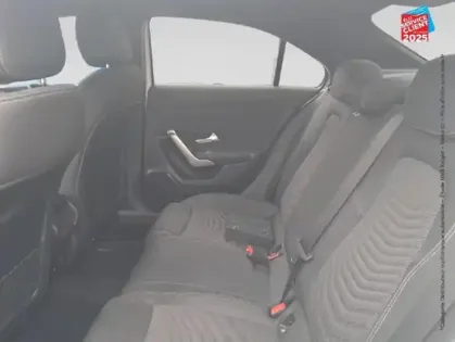 Photo 10 Mercedes Classe A  180 136ch Progressive Line 7G-DCT GPS Camera