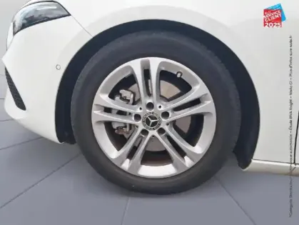 Photo 9 Mercedes Classe A  180 136ch Progressive Line 7G-DCT GPS Camera