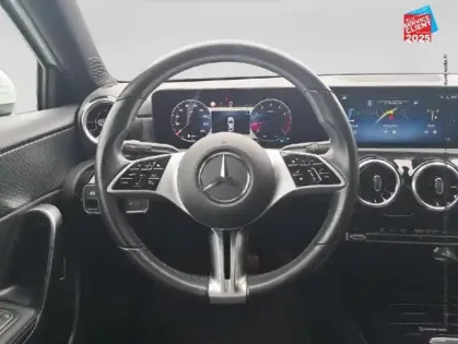 Photo 11 Mercedes Classe A  180 136ch Progressive Line 7G-DCT GPS Camera