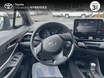 Photo 8 Toyota C-HR  122h Dynamic Business 2WD E-CVT RC18