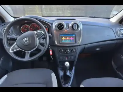 Photo 7 Dacia Sandero  1.0 TCe 100ch Stepway