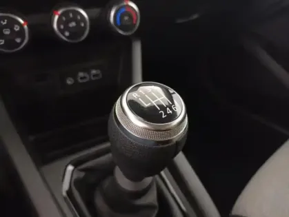 Photo 12 Renault Clio  1.0 TCe 90ch Evolution - 24