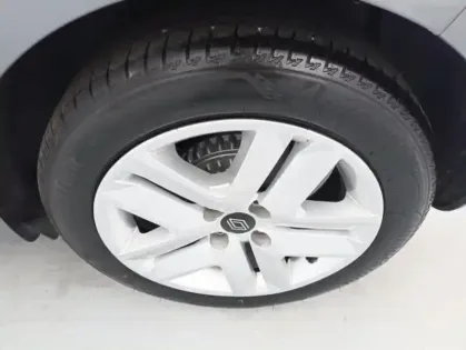 Photo 9 Renault Clio  1.0 TCe 90ch Evolution - 24