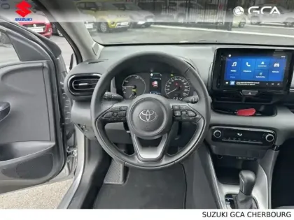Photo 5 Toyota Yaris  116h Dynamic 5p MC24