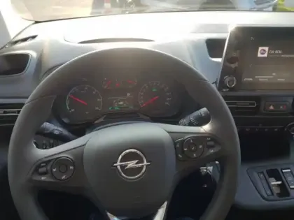 Photo 13 Opel Combo Gén. IV Ph2 Pack Premium Connect 4