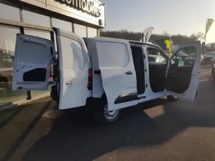 Photo 8 Opel Combo Gén. IV Ph2 Pack Premium Connect 4