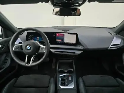 Photo 7 BMW Serie 1 Série 1 120A 170ch M Sport DKG7