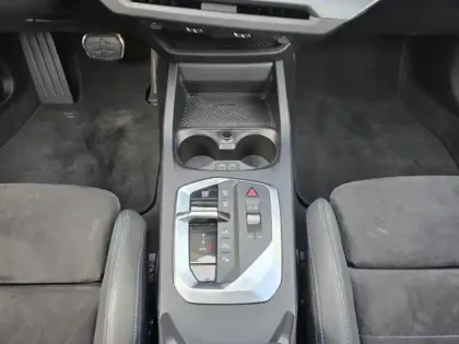 Photo 11 BMW Serie 1 Série 1 120A 170ch M Sport DKG7