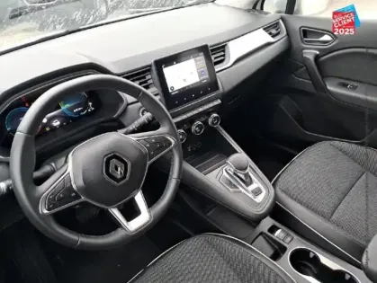 Photo 14 Renault Captur  1.6 E-Tech Plug-in 160ch Intens GPS Camera