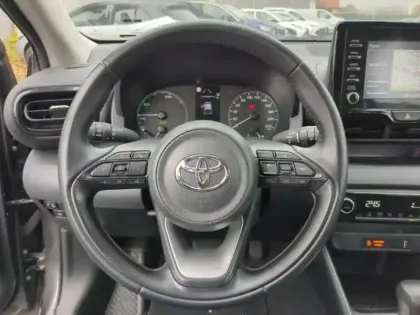 Photo 25 Toyota Yaris  116h Dynamic Business 5p + Programme Beyond Zero Academy MY22