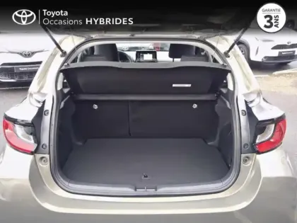 Photo 9 Toyota Yaris  116h Dynamic Business 5p + Programme Beyond Zero Academy MY22