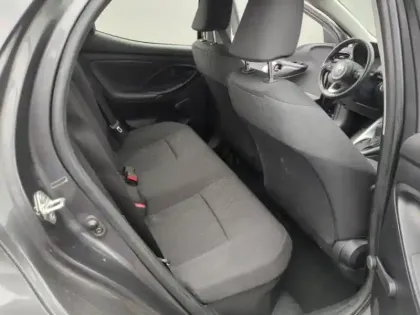 Photo 22 Toyota Yaris  116h Dynamic Business 5p + Programme Beyond Zero Academy MY22