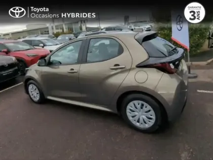 Photo 1 Toyota Yaris  116h Dynamic Business 5p + Programme Beyond Zero Academy MY22
