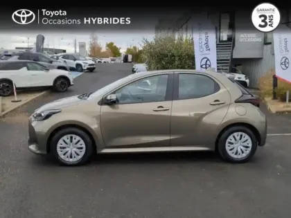 Photo 2 Toyota Yaris  116h Dynamic Business 5p + Programme Beyond Zero Academy MY22