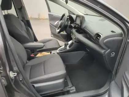 Photo 21 Toyota Yaris  116h Dynamic Business 5p + Programme Beyond Zero Academy MY22