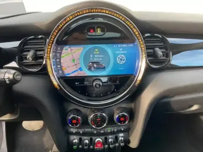 Photo 13 Mini Mini  5 Portes Cooper 136ch Edition Premium Plus BVA7