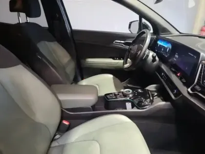 Photo 8 Kia Sportage Gén. V Ph1 Evo 30 Years 5