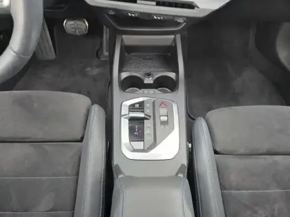 Photo 11 BMW Serie 1 Série 1 120A 170ch M Sport DKG7