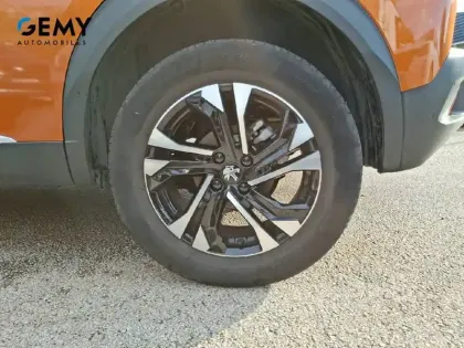 Photo 48 Peugeot 2008  PureTech 130 S&S BVM6