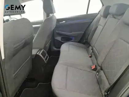 Photo 21 Volkswagen Golf  1.5 eTSI OPF 130 DSG7