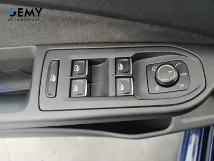 Photo 23 Volkswagen Golf  1.5 eTSI OPF 130 DSG7