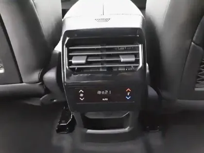 Photo 18 Peugeot 5008  Hybrid 145 e-DCS6