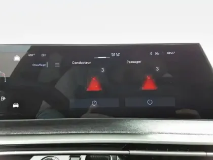 Photo 27 Peugeot 5008  Hybrid 145 e-DCS6